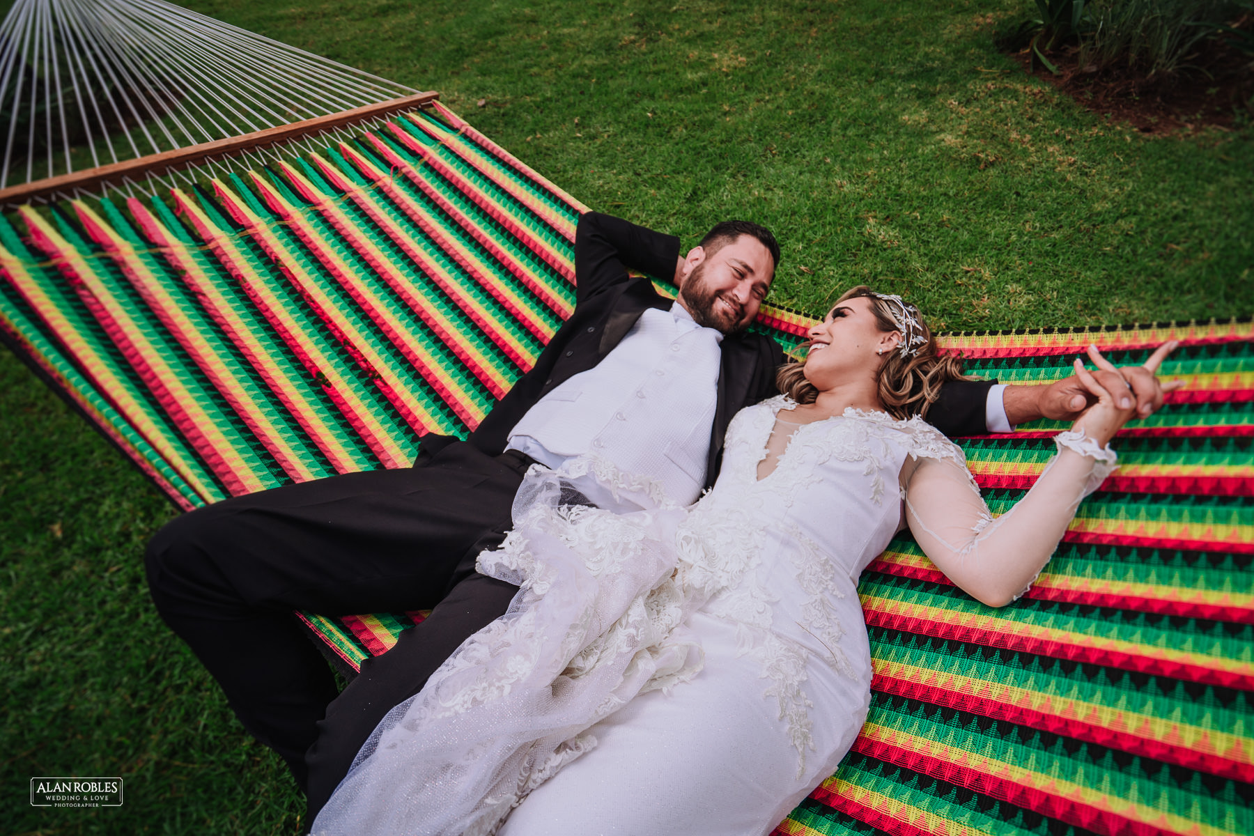 Novios en amaca en Mazamitla